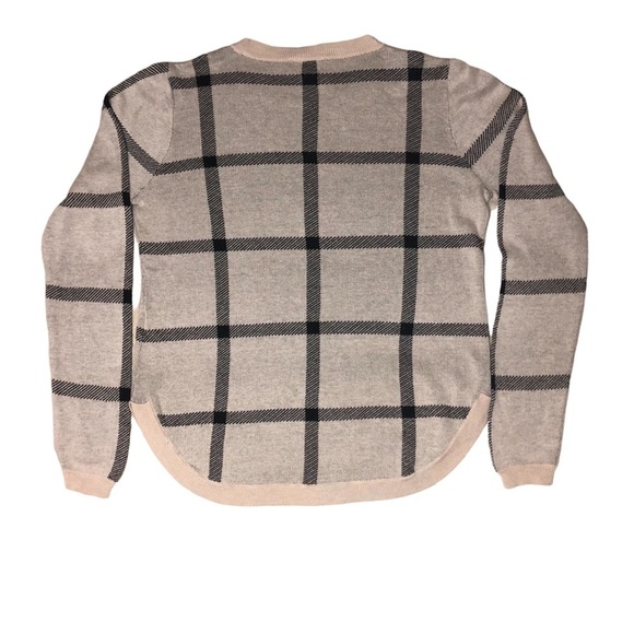 Belle Checkered Sweater - Picture 5 of 5